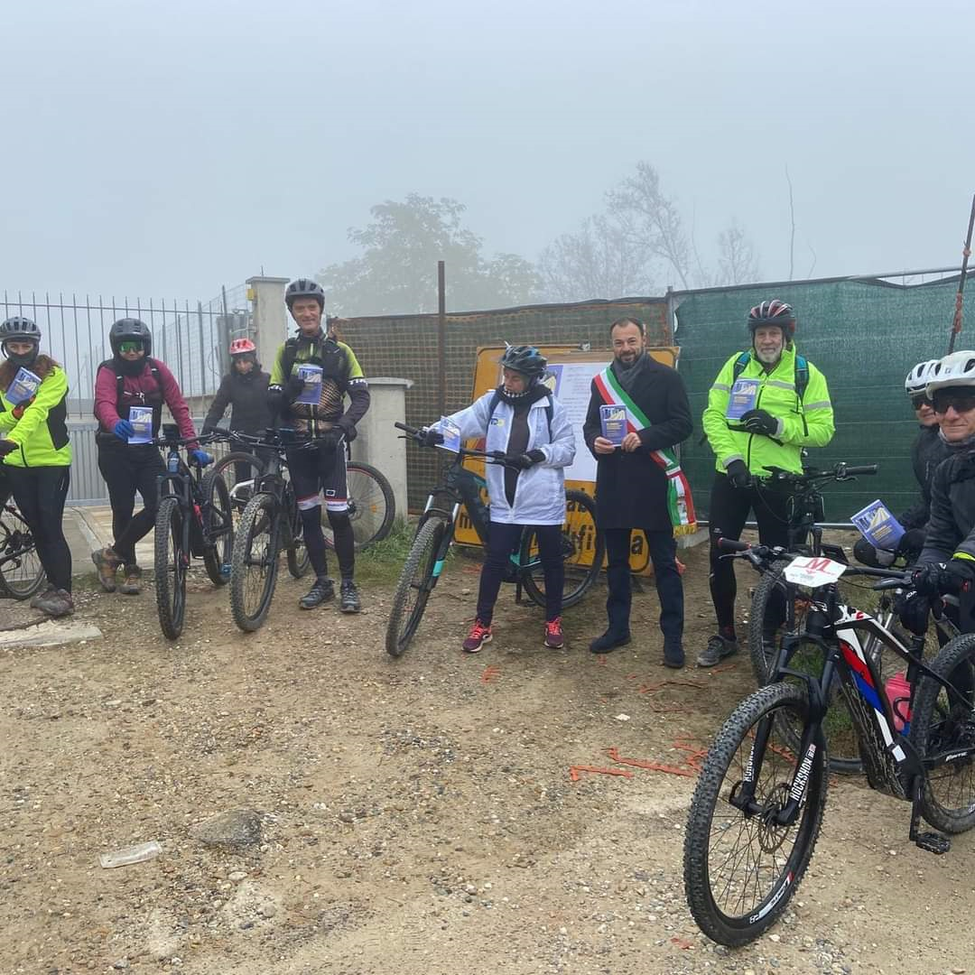 Un simbolico "battesimo" per il nostro futuro a due ruote!
