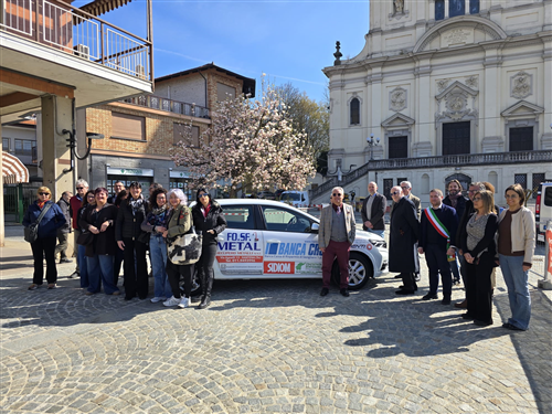Inaugurata una nuova auto per il progetto solidarietà in Movimento
